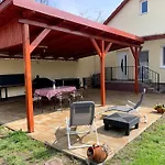Andi -